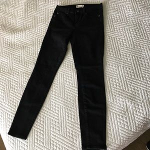 Gap 1969 True Skinny Jeans